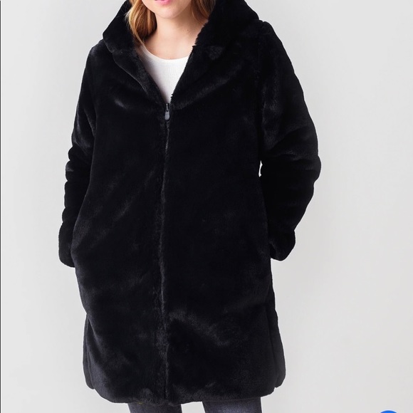 新品タグ付き未試着　OHGA FUR COAT ブラック Maddox Shaggy Faux Fur Cropped Black Coat | Greylin Collection